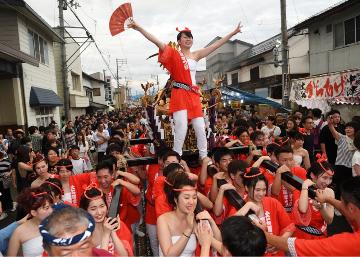 佳作　伊藤拓真　成人神輿